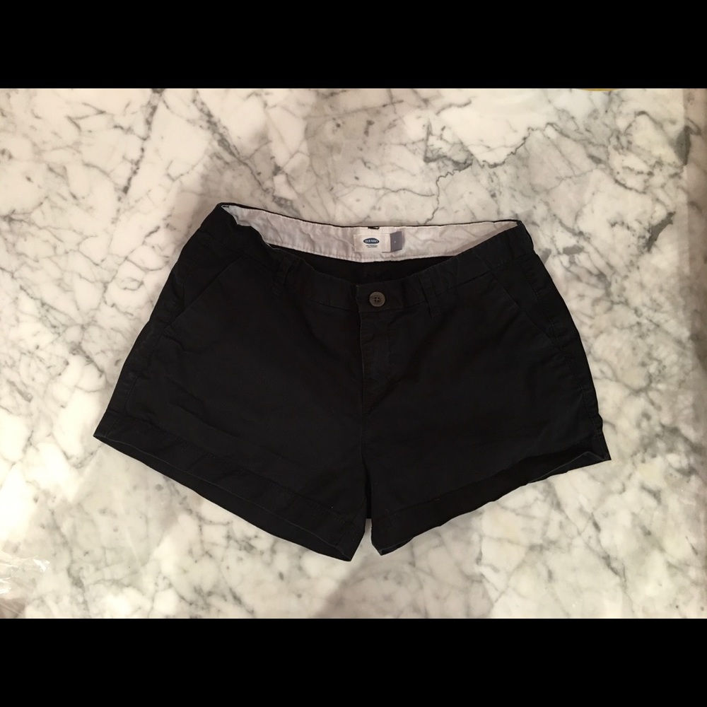 Old Navy black shorts with pockets